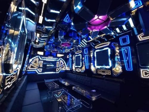 Gia công giá xưởng led phòng karaoke
