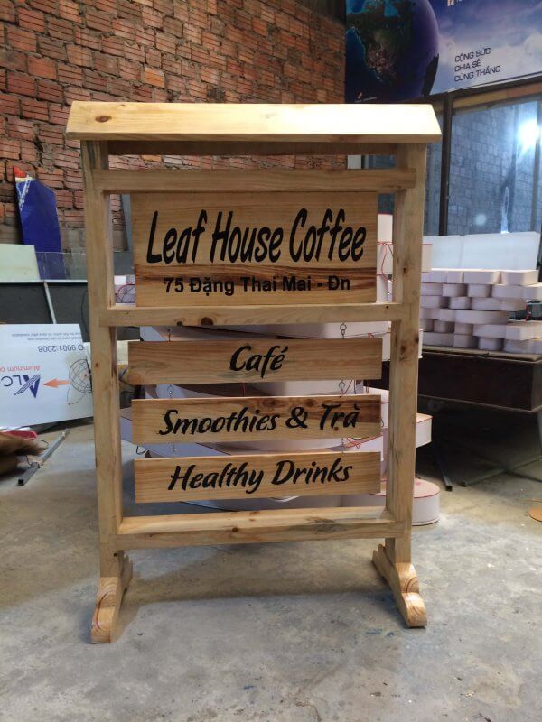 Thiết Kế Thi Công Biển Hiệu Gỗ Cửa Hàng