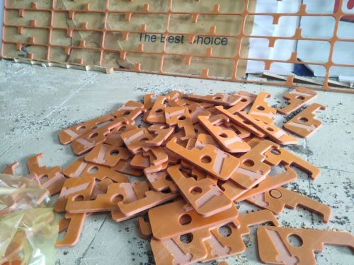 Cắt nhựa CNC theo yêu cầu giá xưởng sản xuất