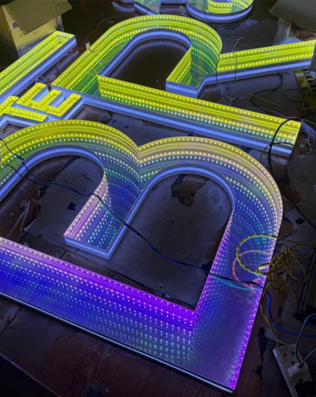 Làm chữ quảng cáo led vô cực