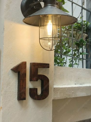 Biển số nhà bằng gỗ