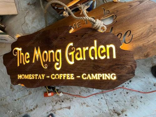 Biển gỗ sáng đèn