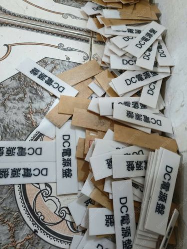 Khắc in tem nhãn mica
