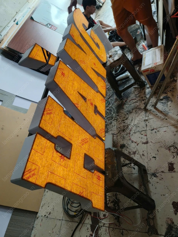 Làm chữ hộp đèn led